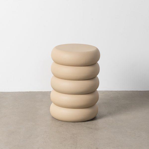 MESITA BEIGE ACERO 46 X 46 X 51 CM